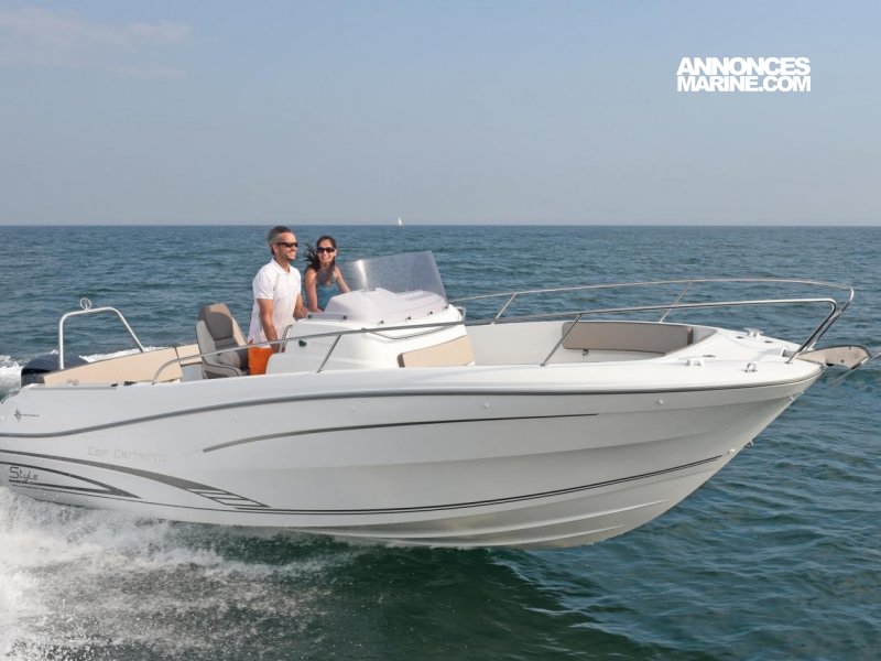 Jeanneau Cap Camarat 7.5 CC Style