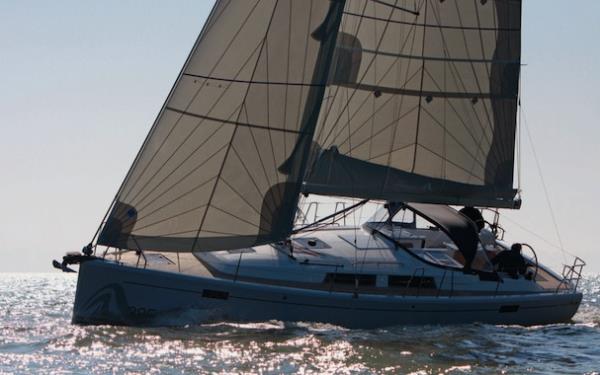 HANSE 385